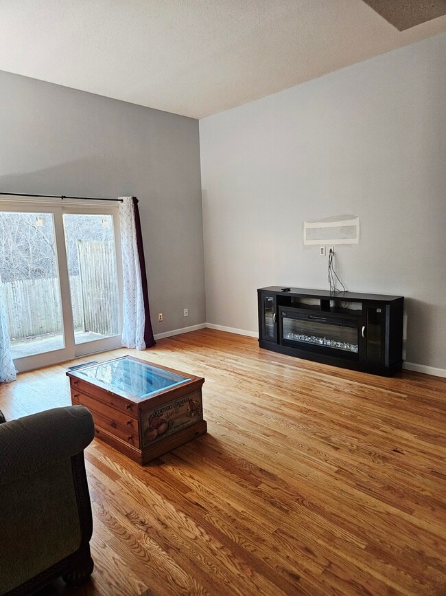 property at 44 Northbrook Ct