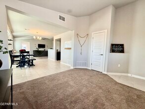 11860 Ernest Rd in Socorro, TX - Building Photo - Building Photo