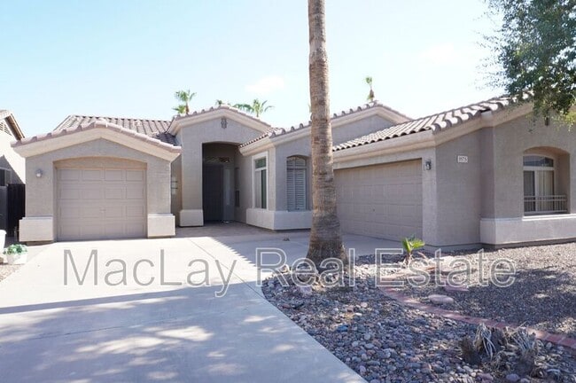 1573 W Morelos St