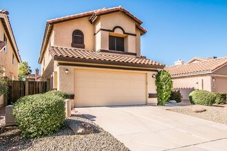17418 N 46th Pl in Phoenix, AZ - Building Photo - Building Photo