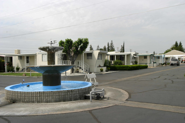 Sun Garden Mobile Village in Turlock, CA - Building Photo - Building Photo