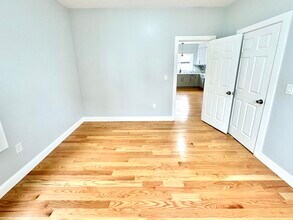 190 Hillside St, Unit 3F in Boston, MA - Building Photo - Building Photo