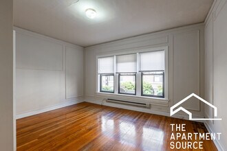 1311 Oak Ave in Evanston, IL - Foto de edificio - Building Photo