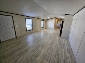 279 York Harbor in Springport, MI - Building Photo - Building Photo