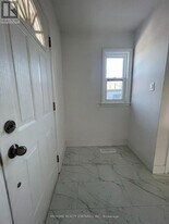 83 Cornwallis Dr in Toronto, ON - Building Photo