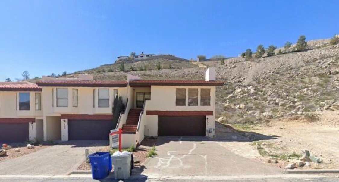 235 Canyon Terrace Dr in El Paso, TX - Building Photo