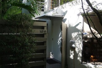 3034 SW 27th Ave in Miami, FL - Building Photo - Building Photo