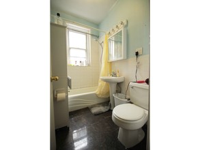 129 Chiswick Rd, Unit 10 in Boston, MA - Building Photo - Building Photo