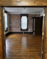 1638 Summit St in Columbus, OH - Building Photo