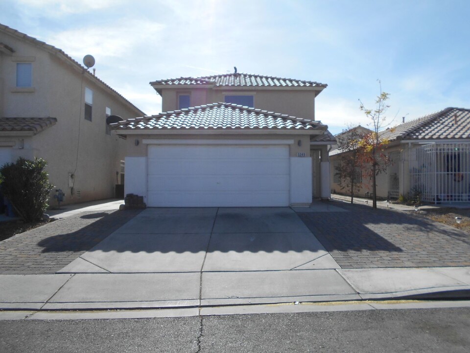 5349 Georgeson Ct in Las Vegas, NV - Foto de edificio