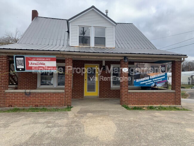 property at 202 N Main St