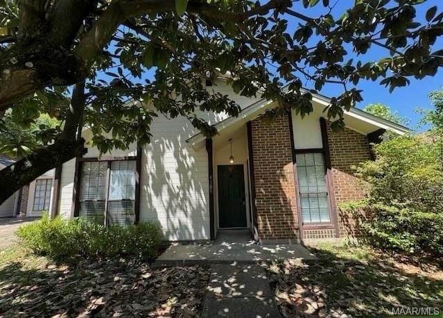 property at 4109 Denton Dr