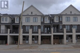 12 Pierre Berton Blvd in Vaughan, ON - Building Photo