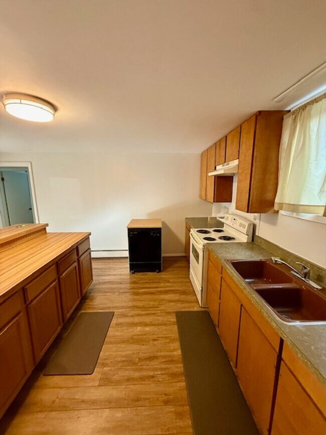 907 W Villard St in Bozeman, MT - Building Photo - Building Photo