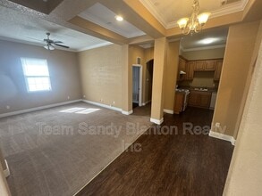 7071 Lake Joanne Dr in Pensacola, FL - Foto de edificio - Building Photo