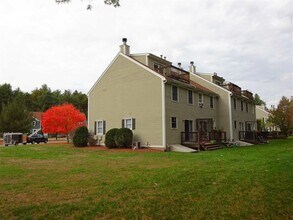 88 Cadogan Way in Nashua, NH - Building Photo - Building Photo