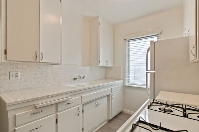 1231 12th St in Santa Monica, CA - Foto de edificio - Building Photo