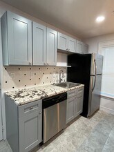 2618 E Admiral Ct in Tulsa, OK - Building Photo - Building Photo