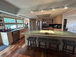 116 Shore Dr in Sound Beach, NY - Building Photo - Building Photo