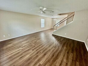 398 Paddington Dr in Kyle, TX - Building Photo - Building Photo