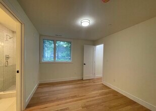 65 Cameron St in Brookline, MA - Foto de edificio - Building Photo