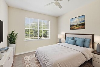 Villa Valencia Apartments in Orlando, FL - Foto de edificio - Building Photo