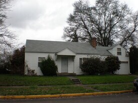 711 E 23rd Ave in Eugene, OR - Building Photo