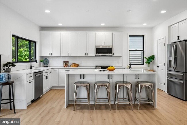 property at 3108 Adams St NE
