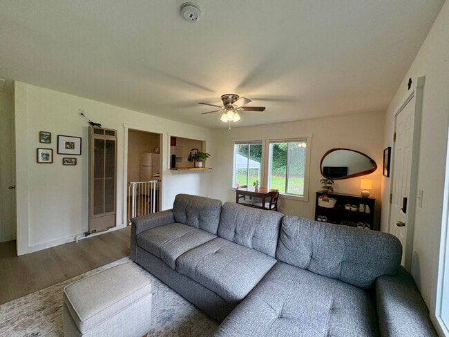 120 National Ave N in Bremerton, WA - Building Photo - Building Photo