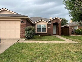 1050 Port Aransas Dr in Little Elm, TX - Building Photo