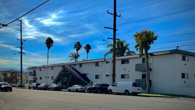 23611 Arlington Ave-Unit -207 in Torrance, CA - Building Photo - Building Photo