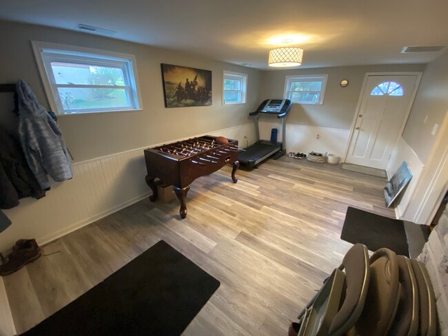 1116 Sheffield Dr in Lynchburg, VA - Foto de edificio - Building Photo