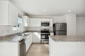 1102 Old Evergreen Dr in Durham, NC - Building Photo - Building Photo