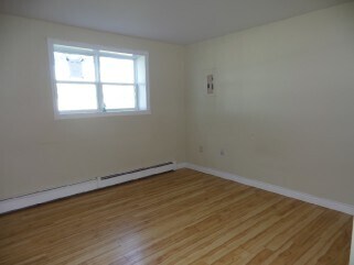 325 Brophy Ave in Summerside, PE - Building Photo - Building Photo