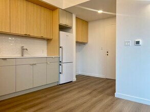 154 Broadway in Somerville, MA - Building Photo - Building Photo