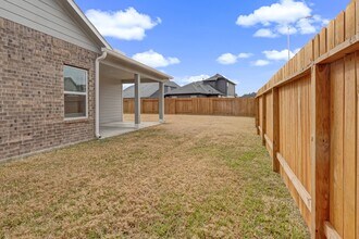 10167 Red Snapper Rd in Magnolia, TX - Building Photo - Building Photo