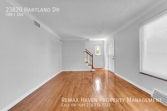 23820 Hartland Rd in Euclid, OH - Building Photo - Building Photo