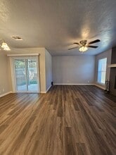 4521 Brookwood Dr in Noble, OK - Building Photo - Building Photo