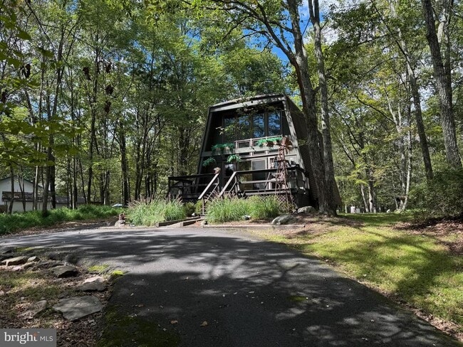 197 Timber Hill Rd in Henryville, PA - Building Photo - Building Photo