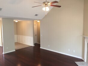 319 Laurel Hill Cir in Richmond Hill, GA - Building Photo - Building Photo