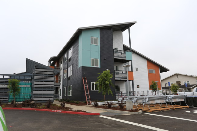 Half Moon Village in Half Moon Bay, CA - Foto de edificio - Building Photo