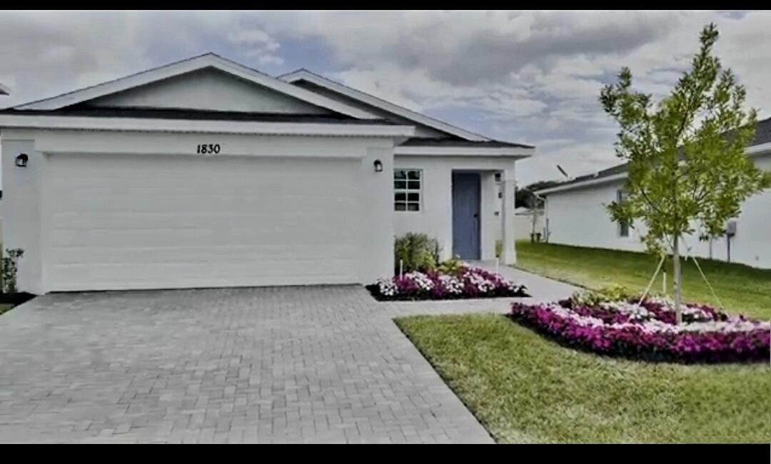 1830 Diablo Cir SW in Melbourne, FL - Foto de edificio