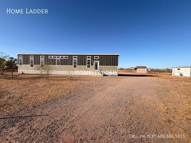 property at 32567 W Santa Cruz Ave