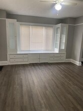 18710 Neff Rd in Cleveland, OH - Building Photo - Building Photo