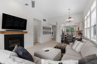 2192 S Fulton Cir, Unit 202 in Denver, CO - Building Photo - Building Photo