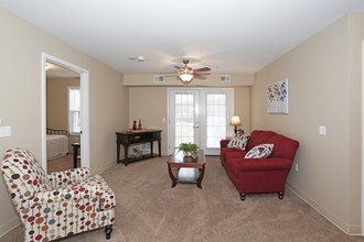 Connect 55+ Penn Township Senior Living 55+ in Jeannette, PA - Foto de edificio - Interior Photo