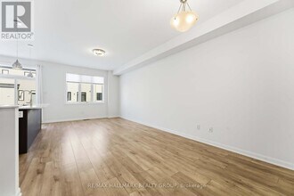 573 Lilith St in Ottawa, ON - Building Photo - Building Photo