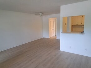 243 Canterbury K, Unit WPB in West Palm Beach, FL - Building Photo - Building Photo