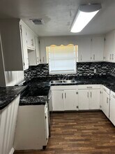 1425 Silver Dr in Mobile, AL - Building Photo - Building Photo