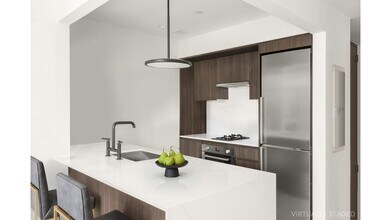 111 Varick St, Unit 5-D in New York, NY - Foto de edificio - Building Photo